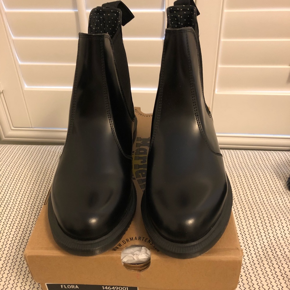 Dr. Martens Flora Chelsea Boot, NIB, size 7